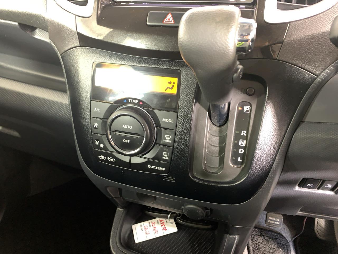 2015 Suzuki Solio  Hatchback POWER SLIDING DOORS + REVERSING CAMERA