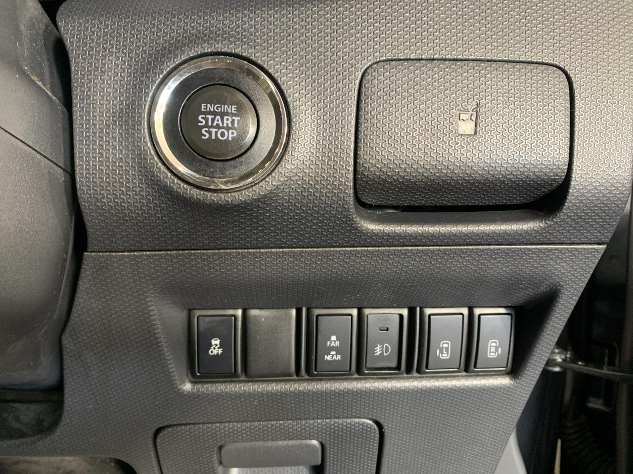 2015 Suzuki Solio  Hatchback POWER SLIDING DOORS + REVERSING CAMERA