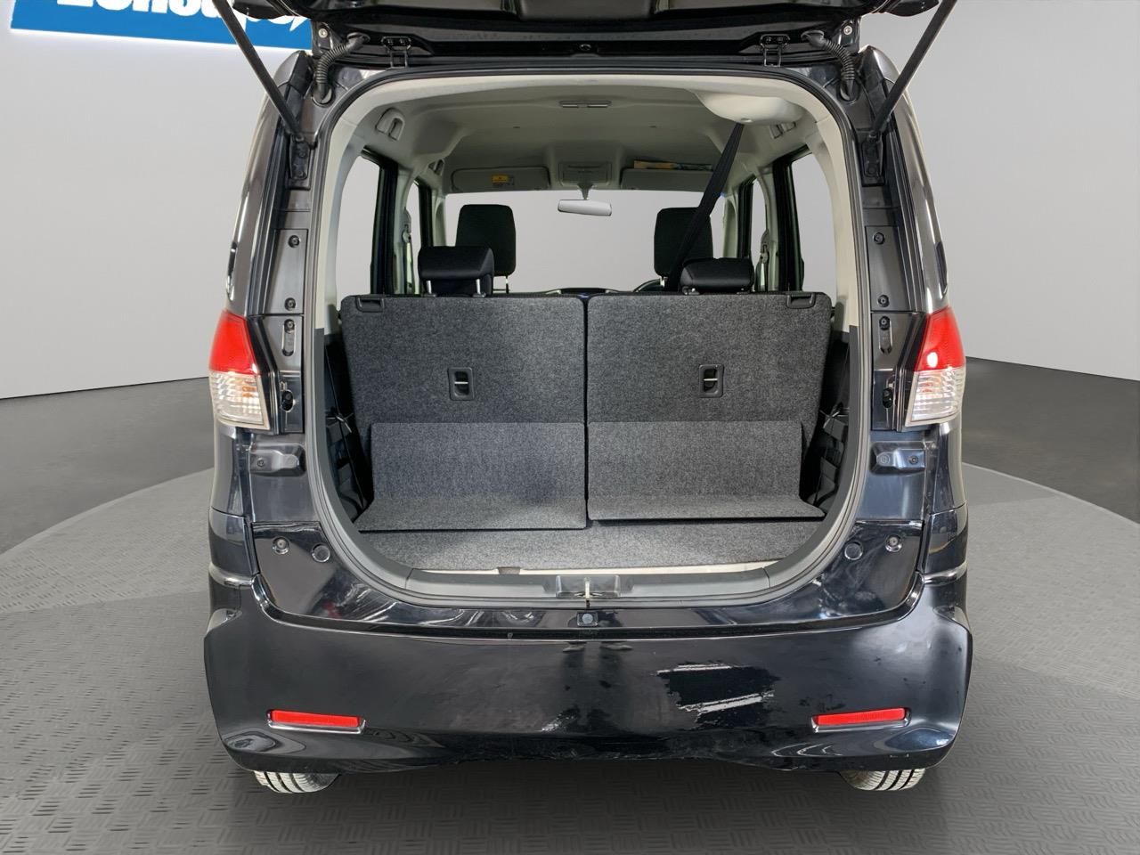 2015 Suzuki Solio  Hatchback POWER SLIDING DOORS + REVERSING CAMERA