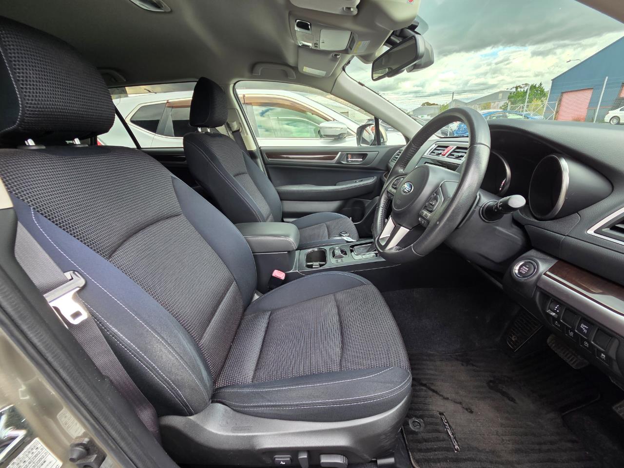 2015 Subaru Outback AWD Eyesight New Shape RV/SUV EYESIGHT + PADDLE SHIFT + AWD