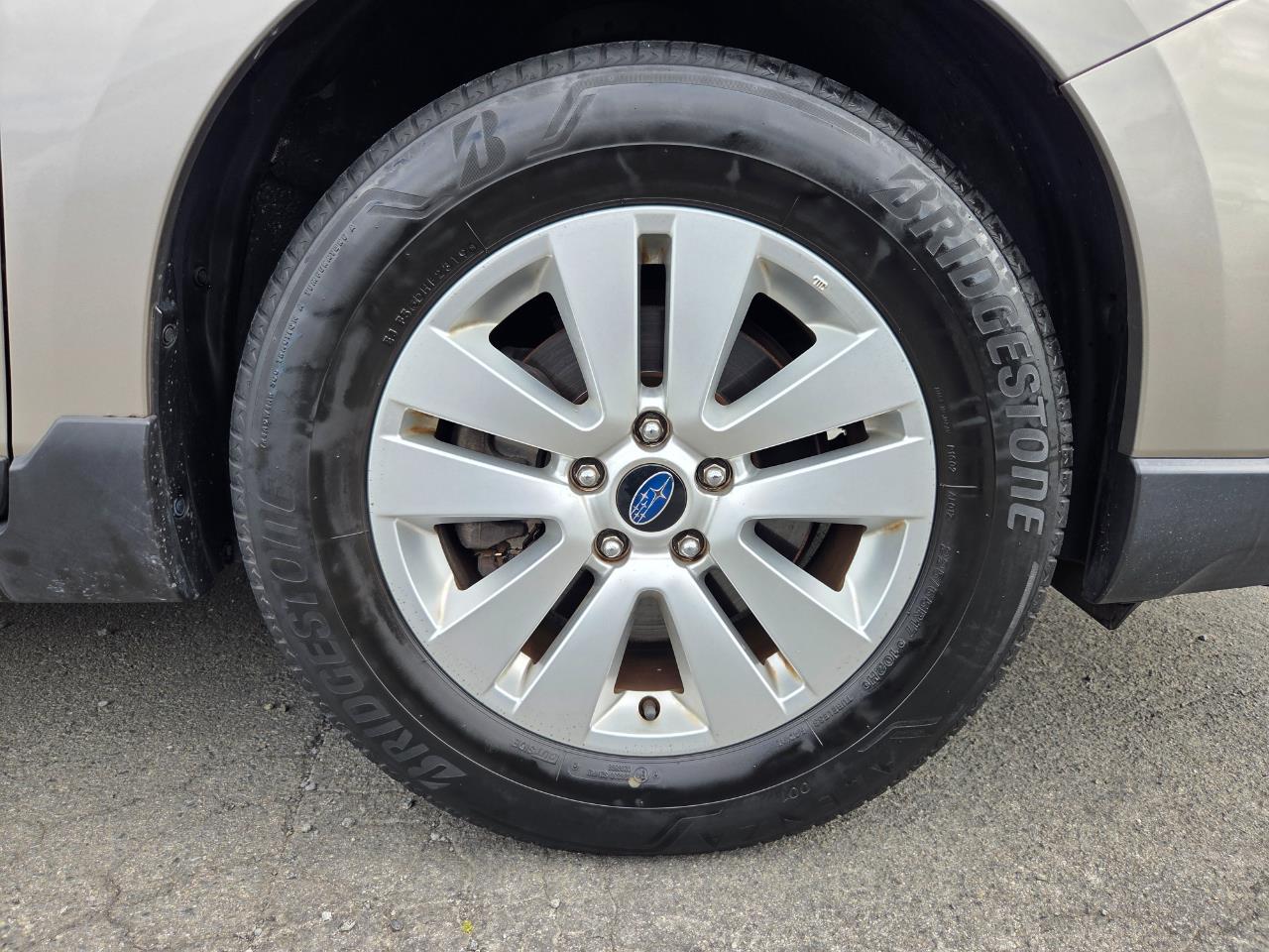 2015 Subaru Outback AWD Eyesight New Shape RV/SUV EYESIGHT + PADDLE SHIFT + AWD