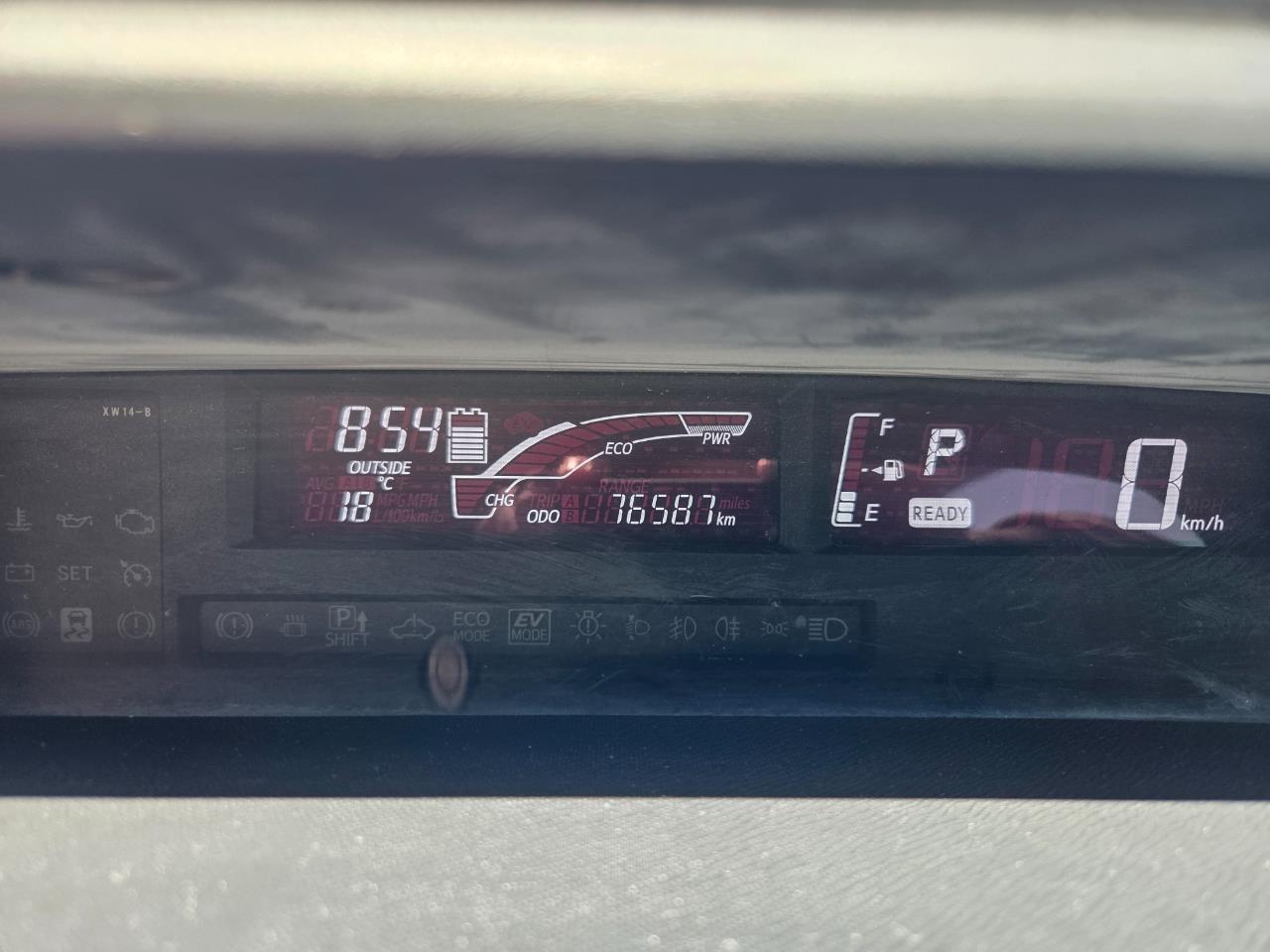 2015 Toyota Aqua Facelift Model S Hatchback SMART KEY + GREAT FUEL EFFICIENCY