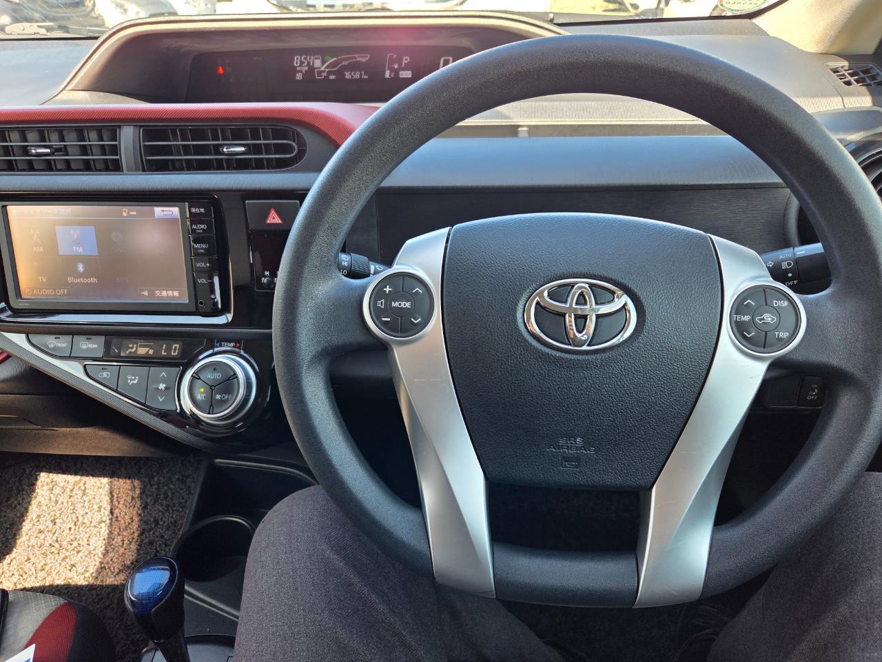 2015 Toyota Aqua Facelift Model S Hatchback SMART KEY + GREAT FUEL EFFICIENCY