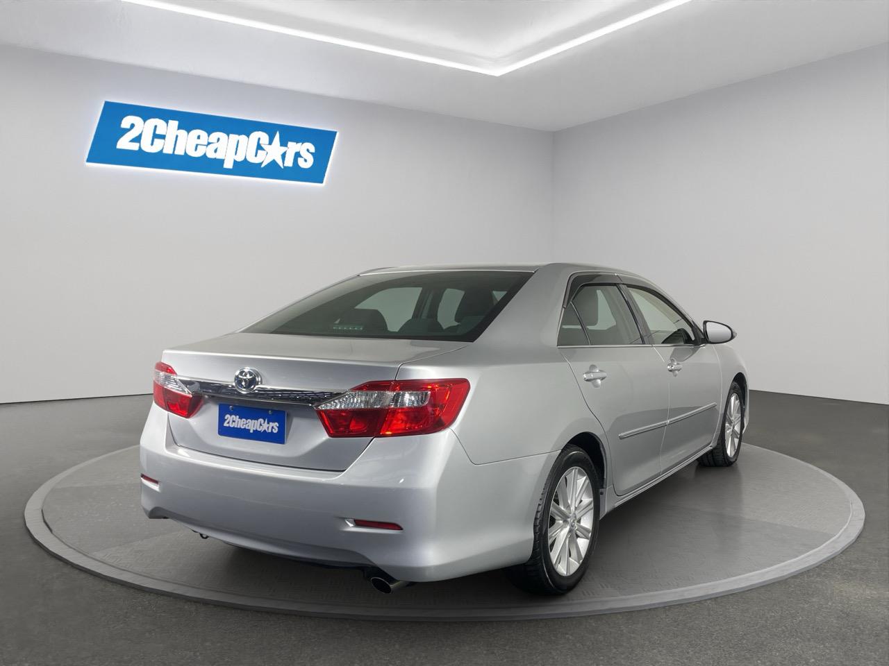 2013 Toyota Camry Hybrid G Package Sedan REVERSING CAMERA + AUTO LIGHTS + CRUISE CONTROL