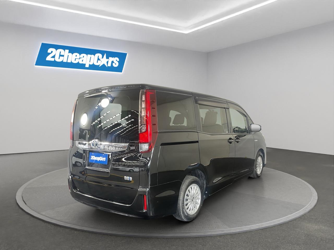 2014 Toyota Noah Hybrid G People Mover ELECTRIC SLIDING DOORS + REVERSING CAMERA