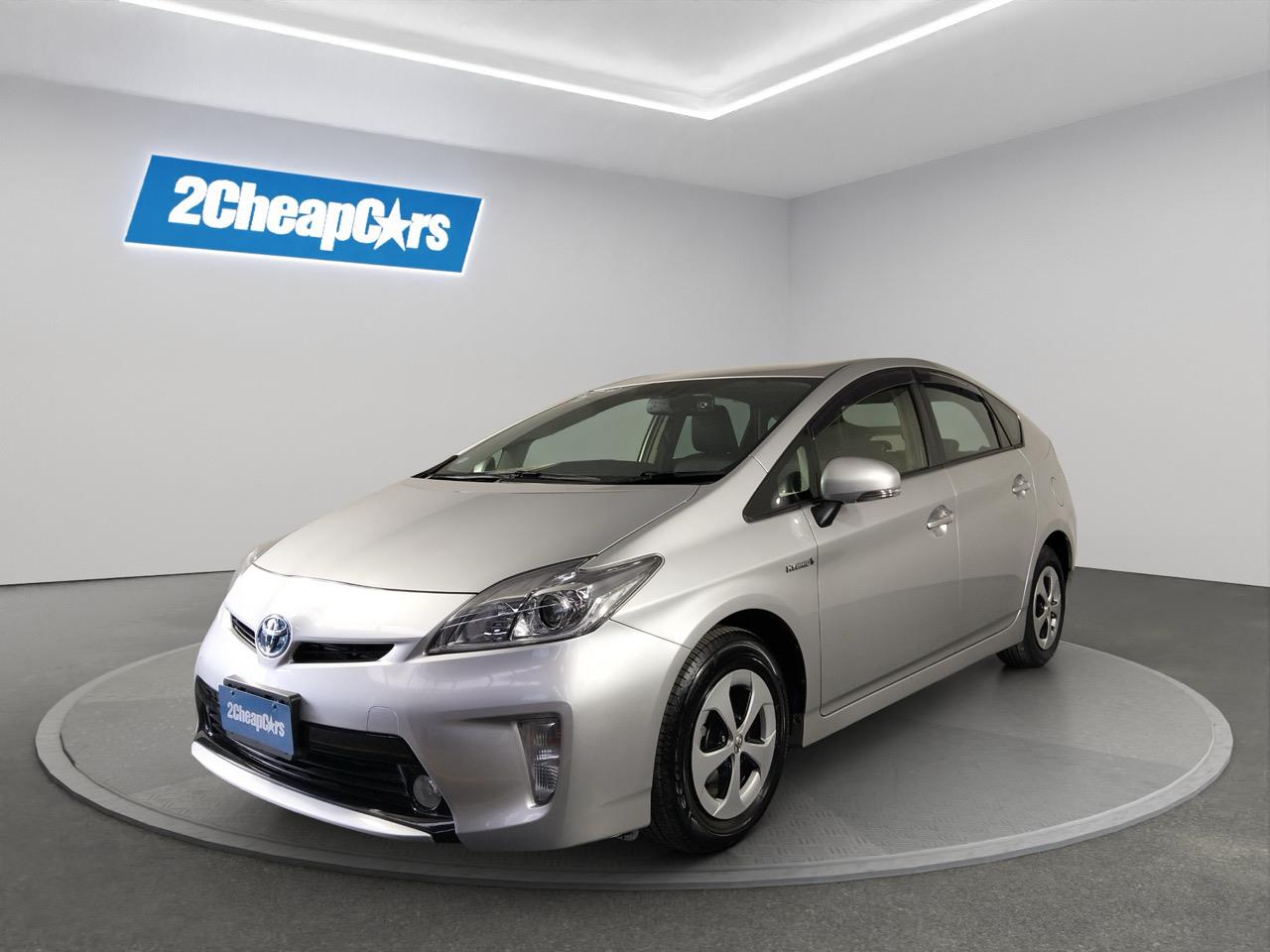 2014 Toyota Prius Hybrid Hatchback