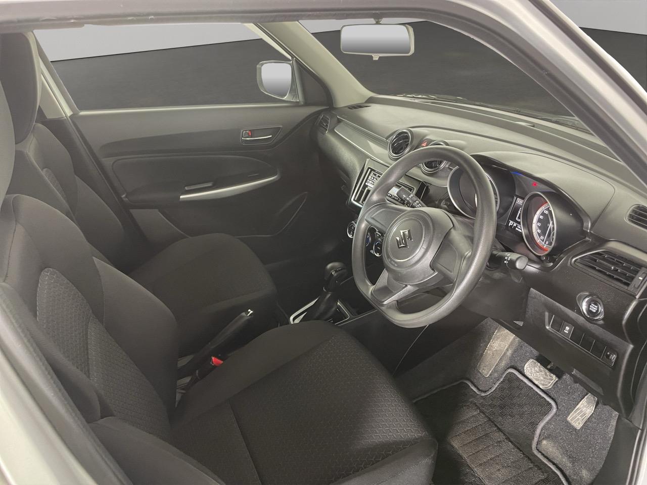 2018 Suzuki Swift XG Hatchback LOW KM + PUSH START + HEATED SEAT