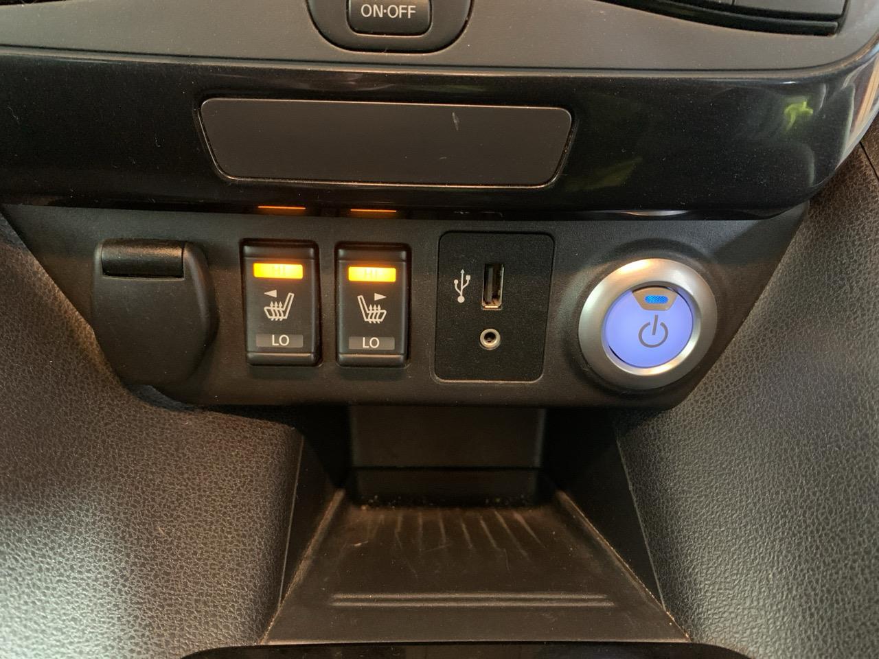 2018 Nissan Leaf X Hatchback LOW KMS + CRUISE CONTROL + HEATED SEATS