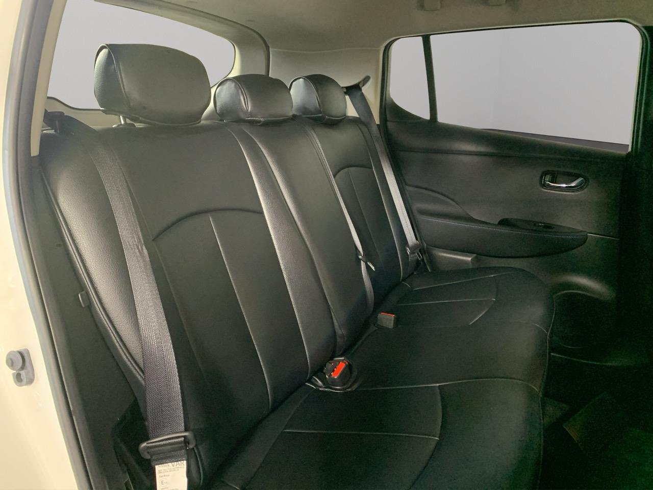 2018 Nissan Leaf X Hatchback LOW KMS + CRUISE CONTROL + HEATED SEATS