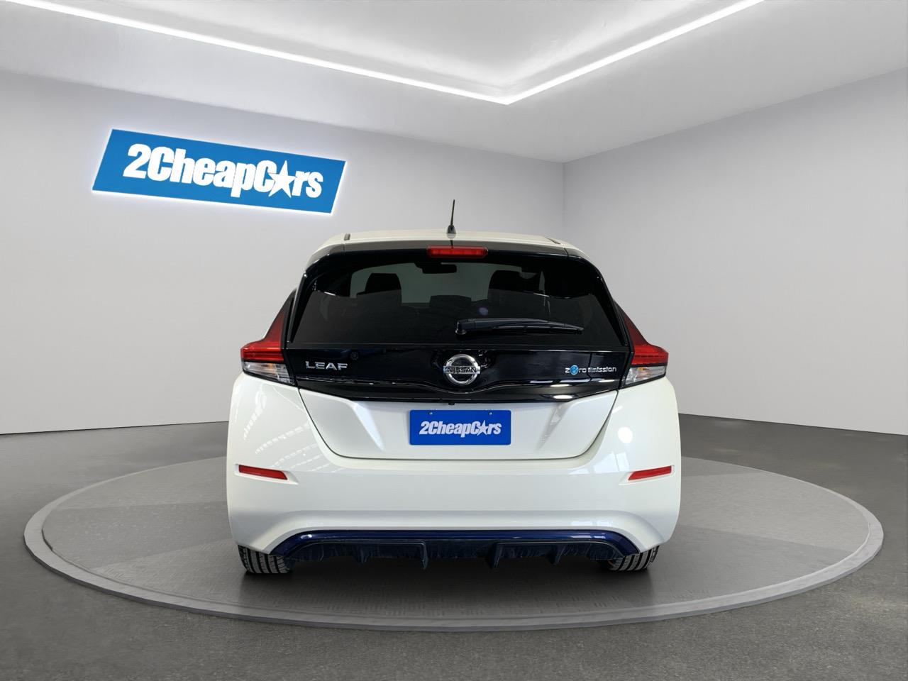 2018 Nissan Leaf X Hatchback LOW KMS + CRUISE CONTROL + HEATED SEATS