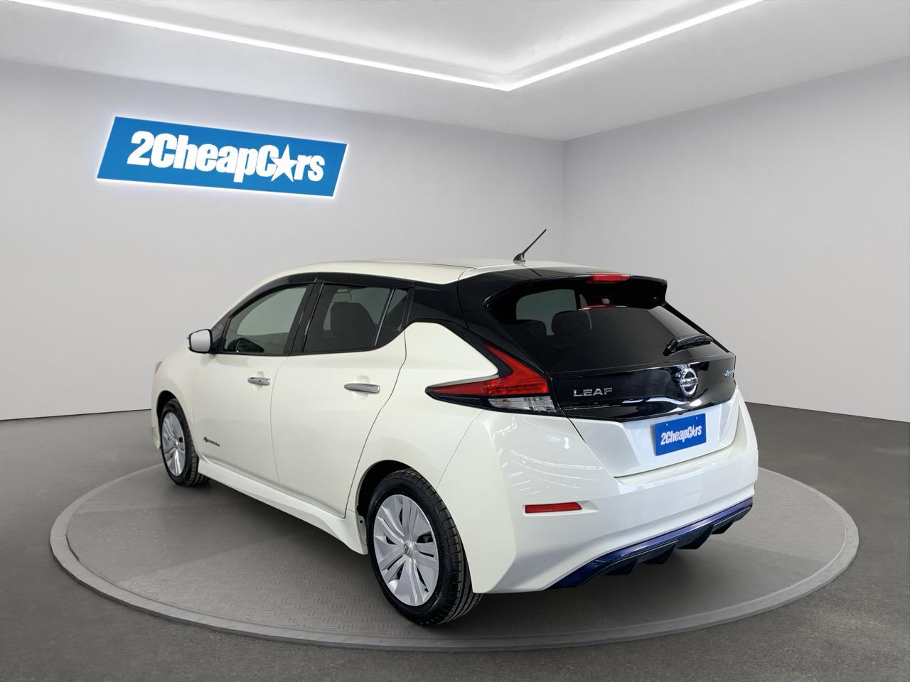 2018 Nissan Leaf X Hatchback LOW KMS + CRUISE CONTROL + HEATED SEATS