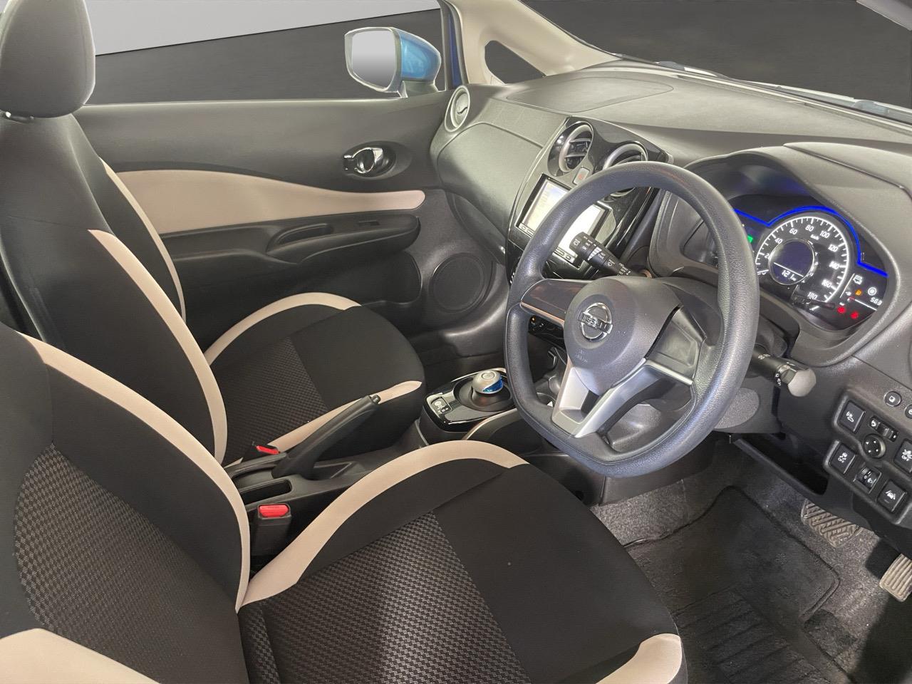 2017 Nissan Note e-power Hatchback LOW KM + AUTO LIGHTS + PUSH START