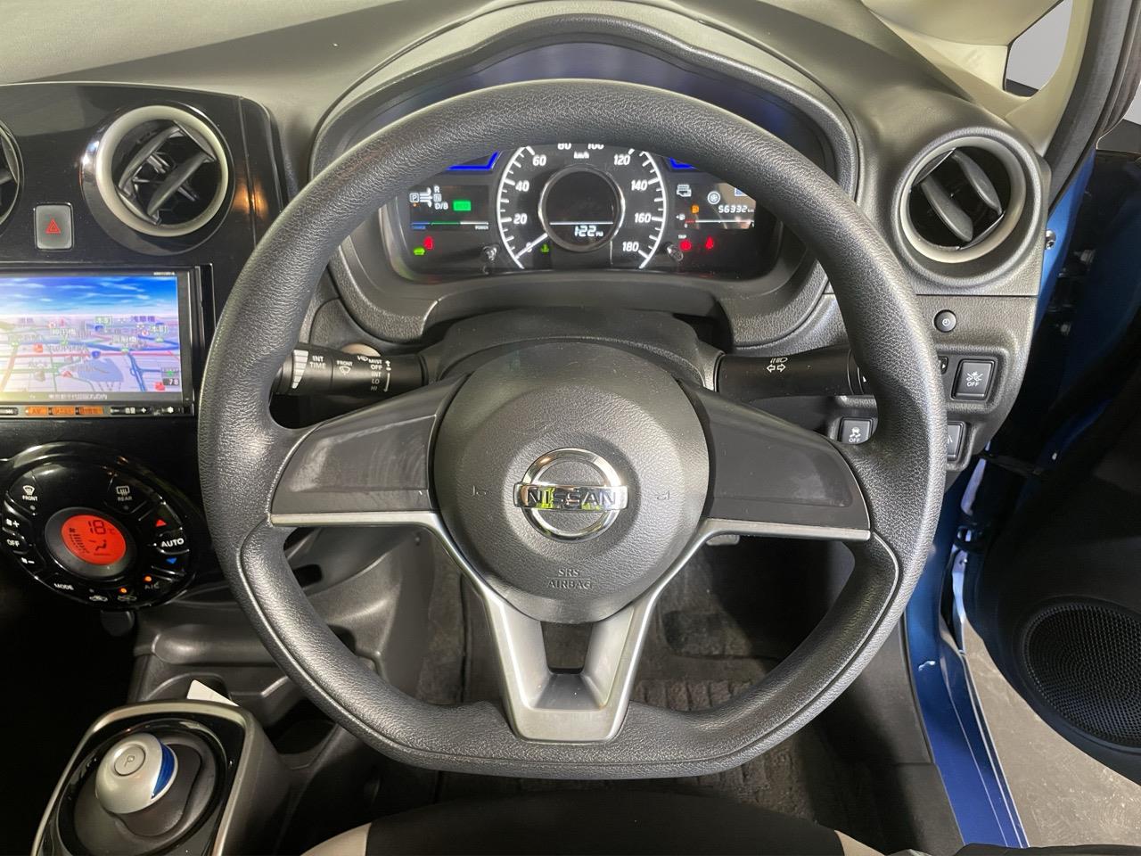 2017 Nissan Note e-power Hatchback LOW KM + AUTO LIGHTS + PUSH START