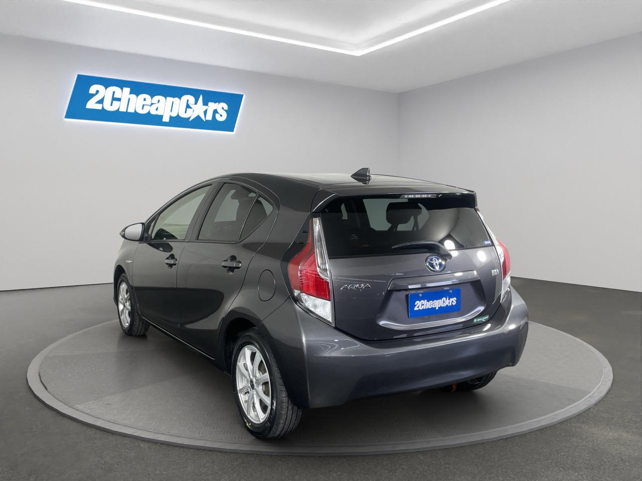 2016 Toyota Aqua Facelift Model S Hatchback REVERSING CAMERA + AUTO LIGHTS + PUSH BUTTON START