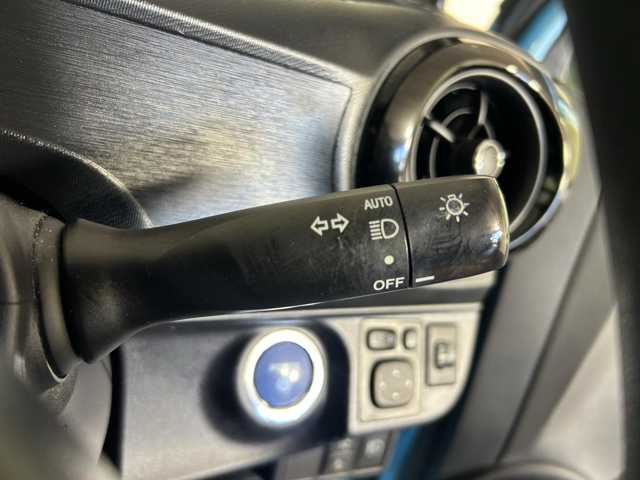 2017 Toyota Aqua Facelift Model S Hatchback REVERSING CAMERA + AUTO LIGHTS + PUSH BUTTON START