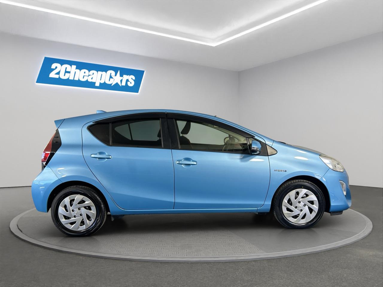 2017 Toyota Aqua Facelift Model S Hatchback REVERSING CAMERA + AUTO LIGHTS + PUSH BUTTON START