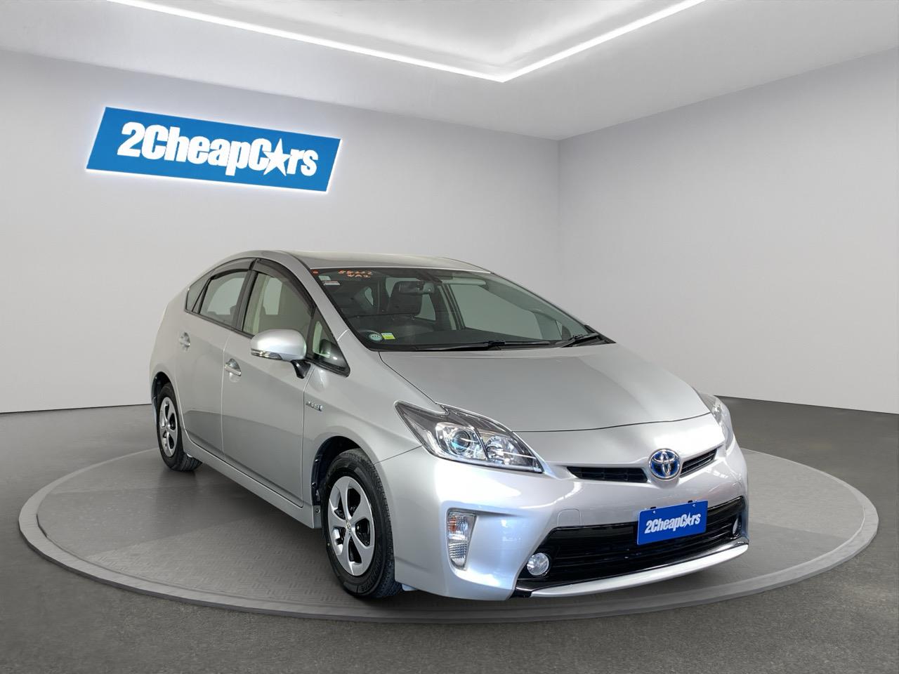 2013 Toyota Prius G Hatchback CRUISE CONTROL + PUSH SRART + AUTO LIGHTS