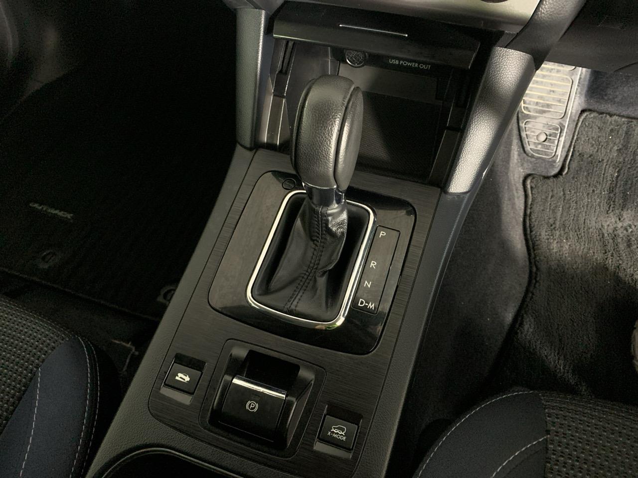 2015 Subaru Outback AWD Eyesight New Shape RV/SUV AWD + CRUISE CONTROL + EYESIGHT