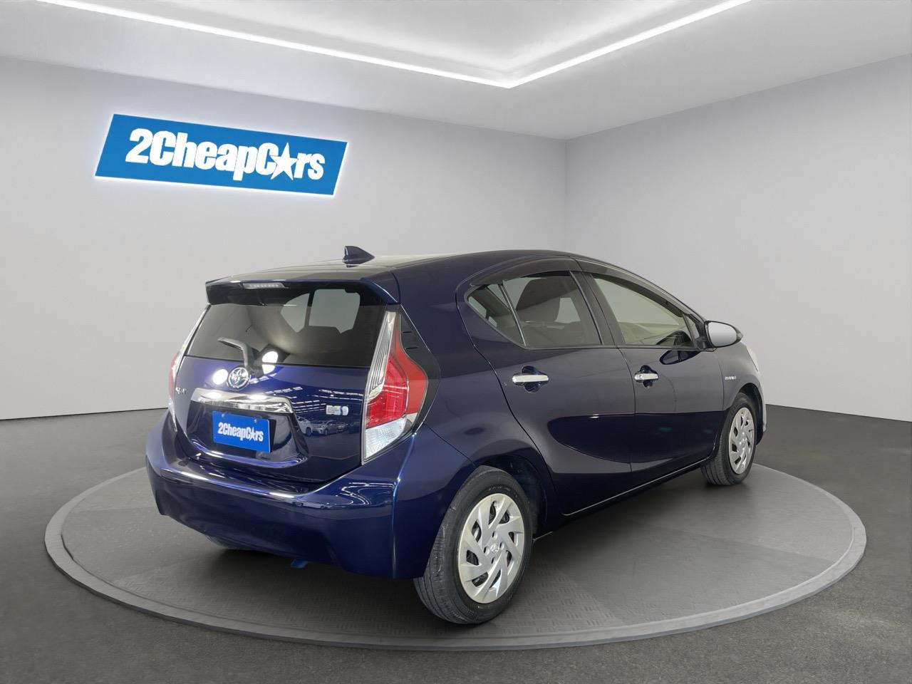 2016 Toyota Aqua Facelift Model S Hatchback REVERSING CAMERA + AUTO LIGHTS + PUSH START