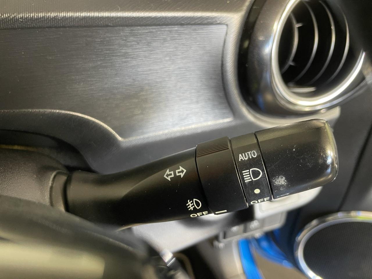 2014 Toyota Aqua G G's Hatchback REVERSING CAMERA + AUTO LIGHTS + PUSH START