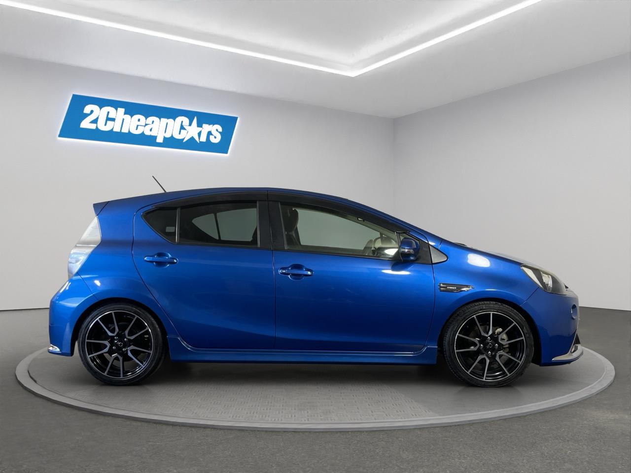 2014 Toyota Aqua G G's Hatchback REVERSING CAMERA + AUTO LIGHTS + PUSH START