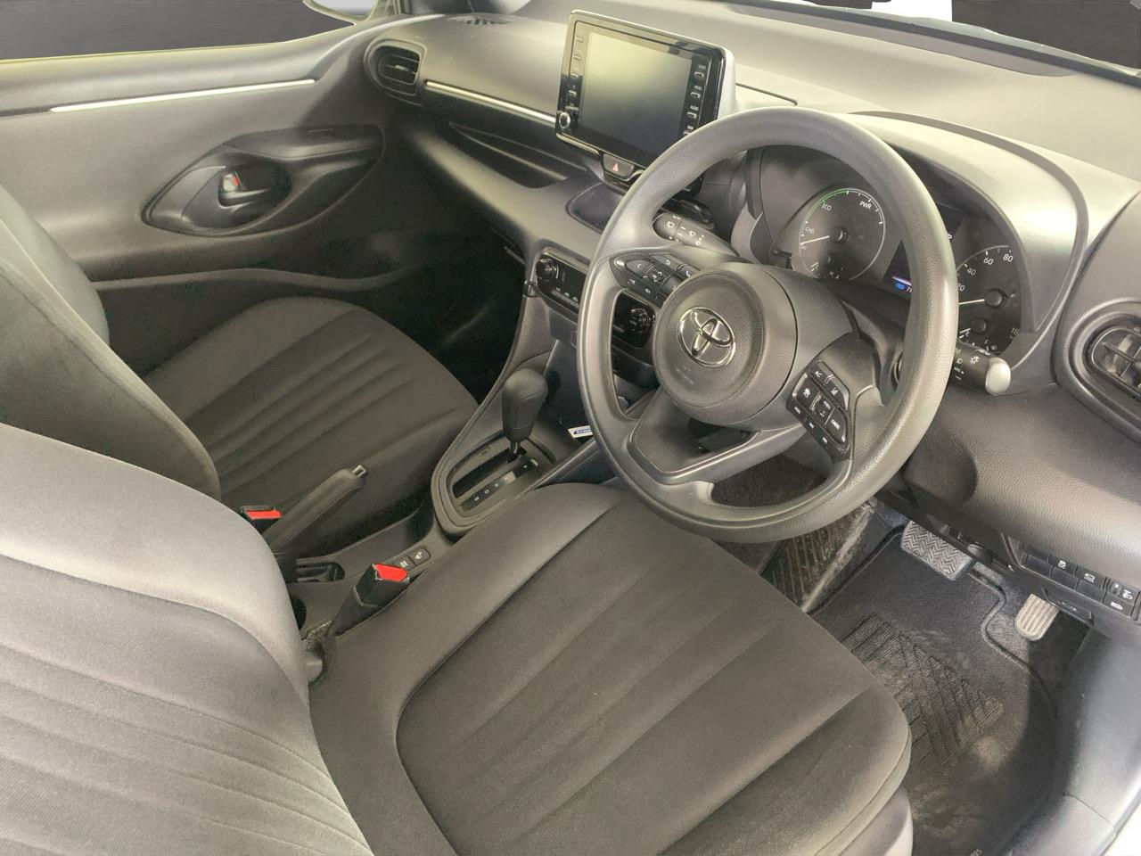 2020 Toyota Yaris Hybrid Late Shape Hatchback CRUISE CONTROL + AUTO LIGHTS + REVERSING CAMERA