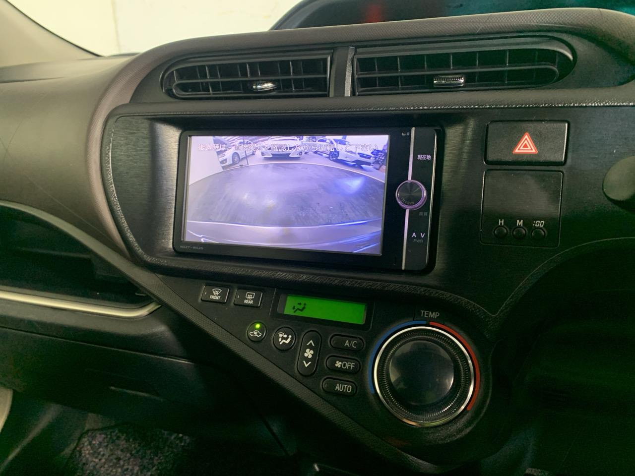 2013 Toyota Aqua G Hatchback PUSH BUTTON START + AUTO LIGHTS + REVERSING CAMERA