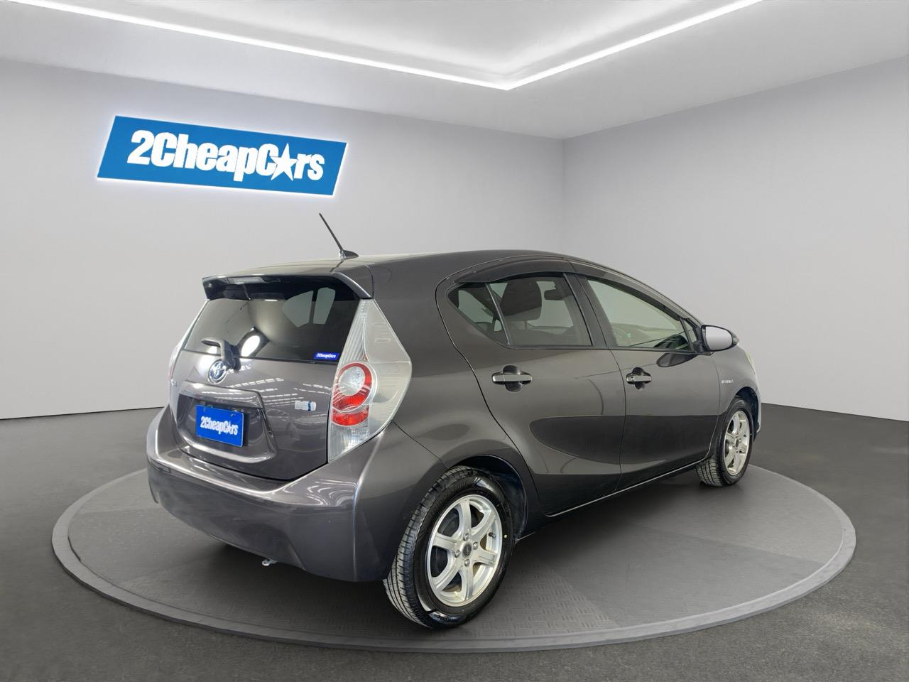 2013 Toyota Aqua G Hatchback PUSH BUTTON START + AUTO LIGHTS + REVERSING CAMERA