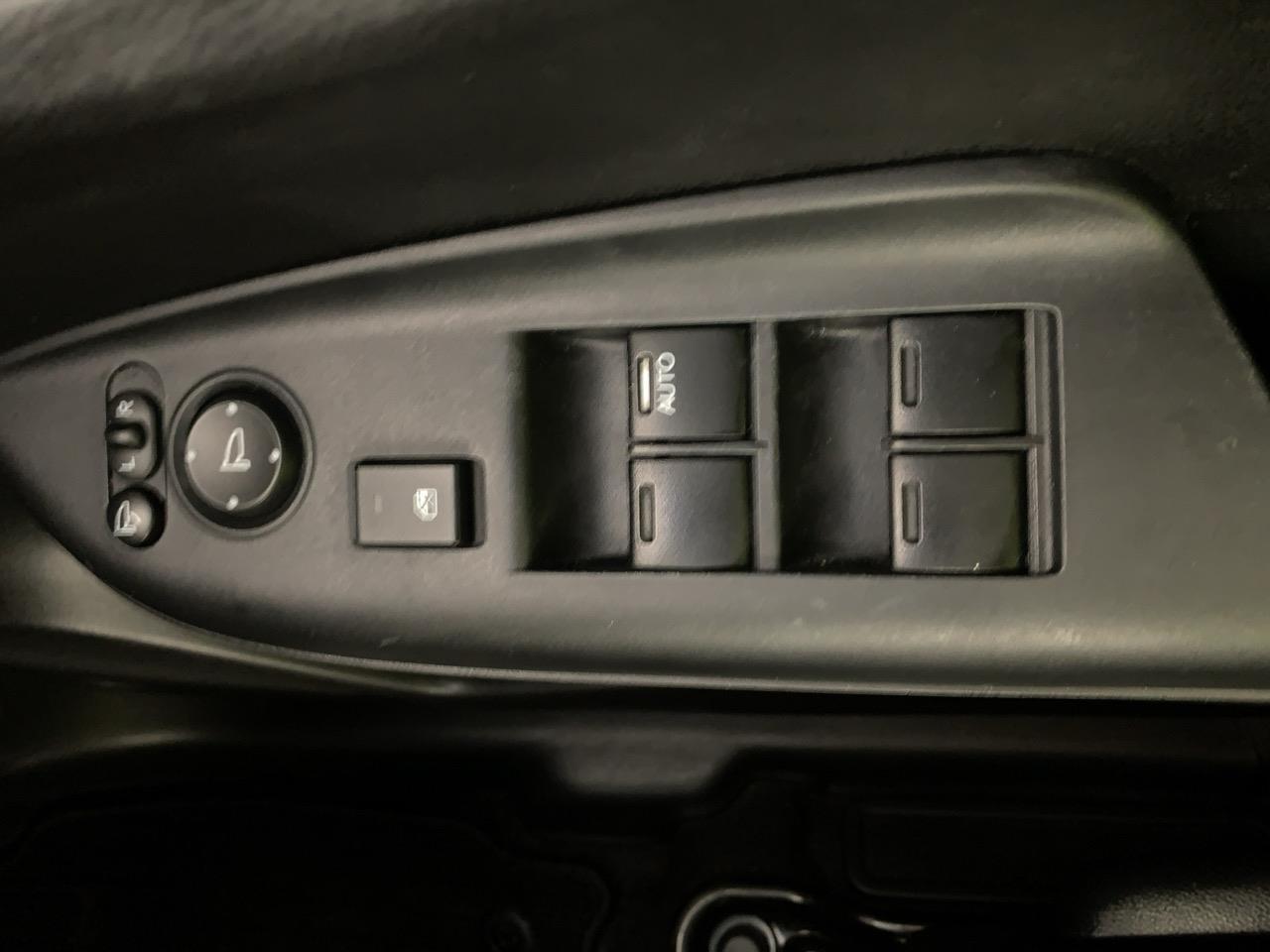 2014 Honda Fit Jazz New Shape Hatchback KEYLESS ENTRY + PUSH SRART + GREAT SPACE