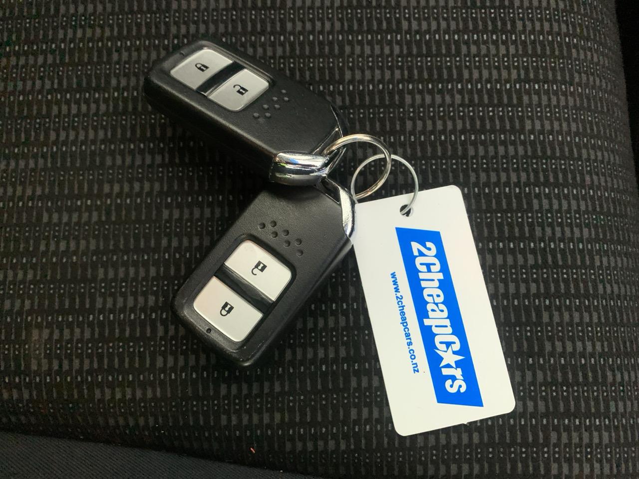 2014 Honda Fit Jazz New Shape Hatchback KEYLESS ENTRY + PUSH SRART + GREAT SPACE