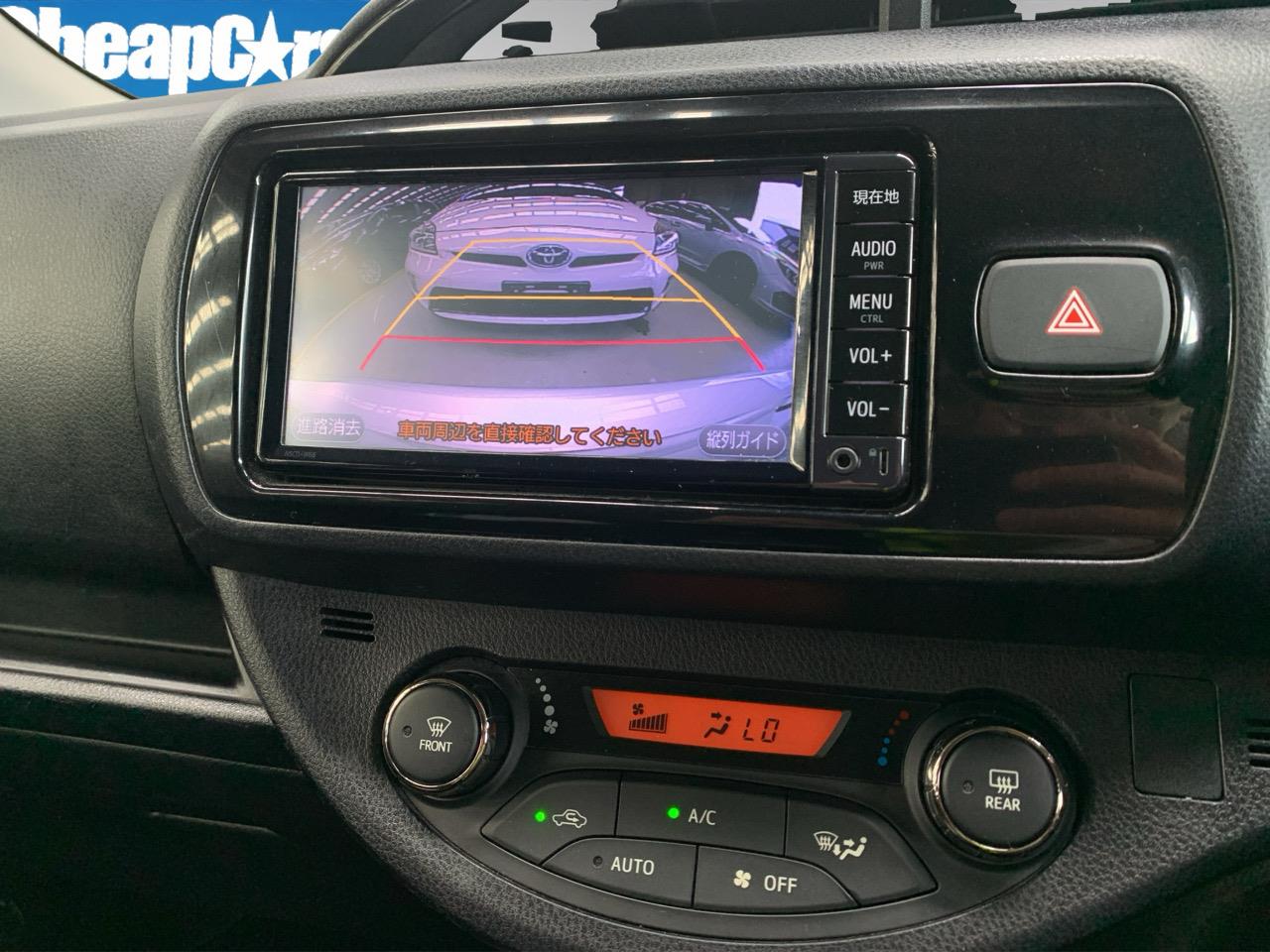 2017 Toyota Vitz YARIS HYBRID Hatchback REVERSING CAMERA + AUTO LIGHTS 