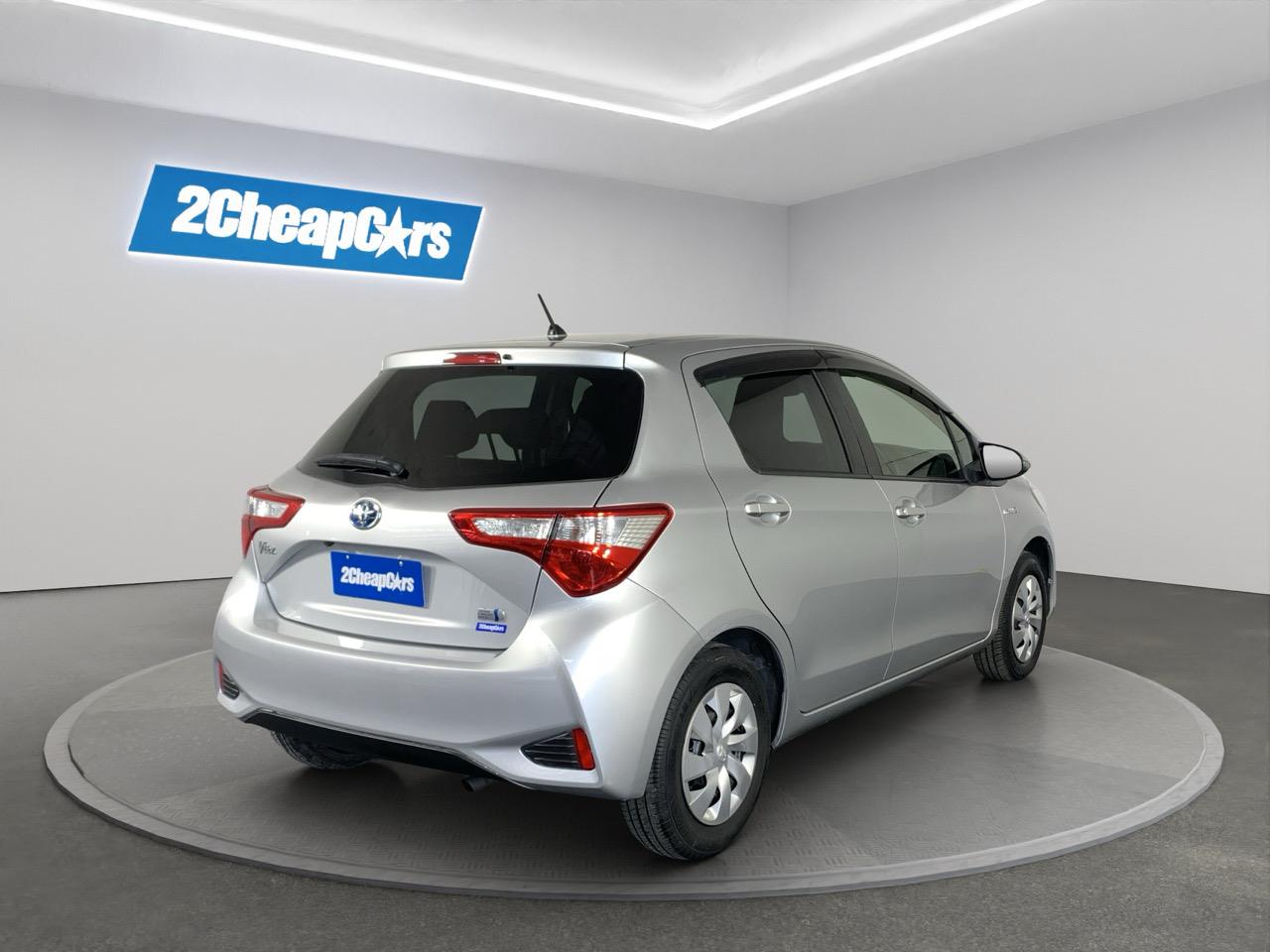 2017 Toyota Vitz YARIS HYBRID Hatchback REVERSING CAMERA + AUTO LIGHTS 