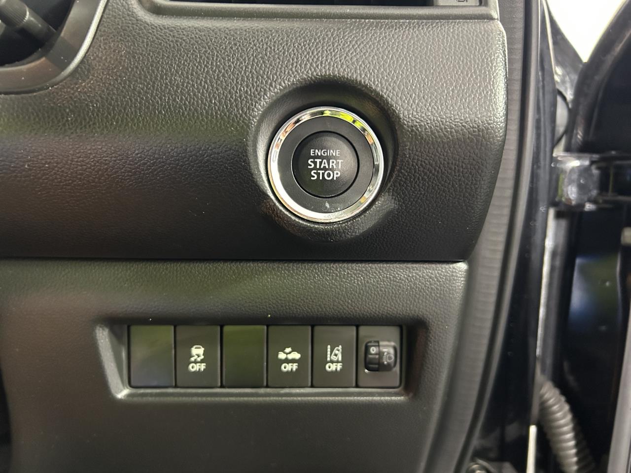 2017 Suzuki Swift Late Shape Hatchback SMART KEY + CRUISE CONTROL + SAFETY FEATURES