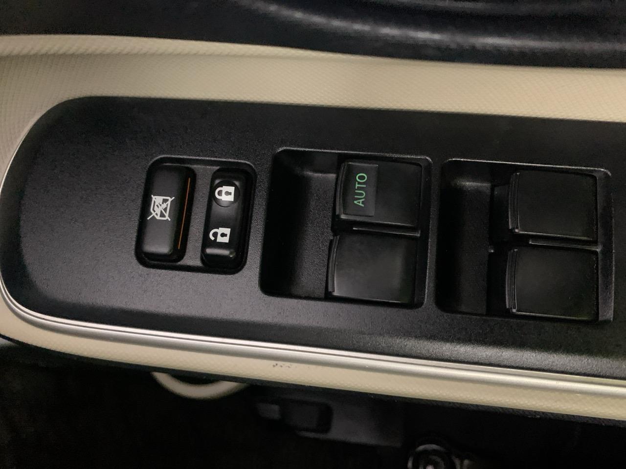 2014 Toyota Aqua G Hatchback LOW KM + REVESING CAMERA + PUSH SRART