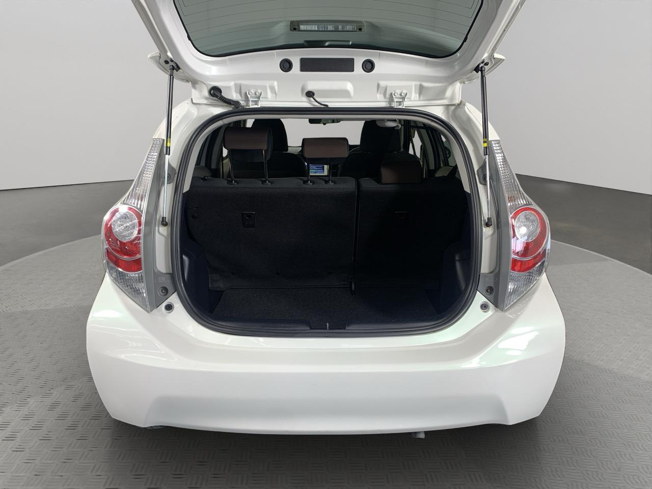 2014 Toyota Aqua G Hatchback LOW KM + REVESING CAMERA + PUSH SRART