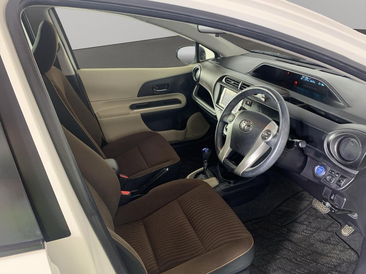 2014 Toyota Aqua G Hatchback LOW KM + REVESING CAMERA + PUSH SRART