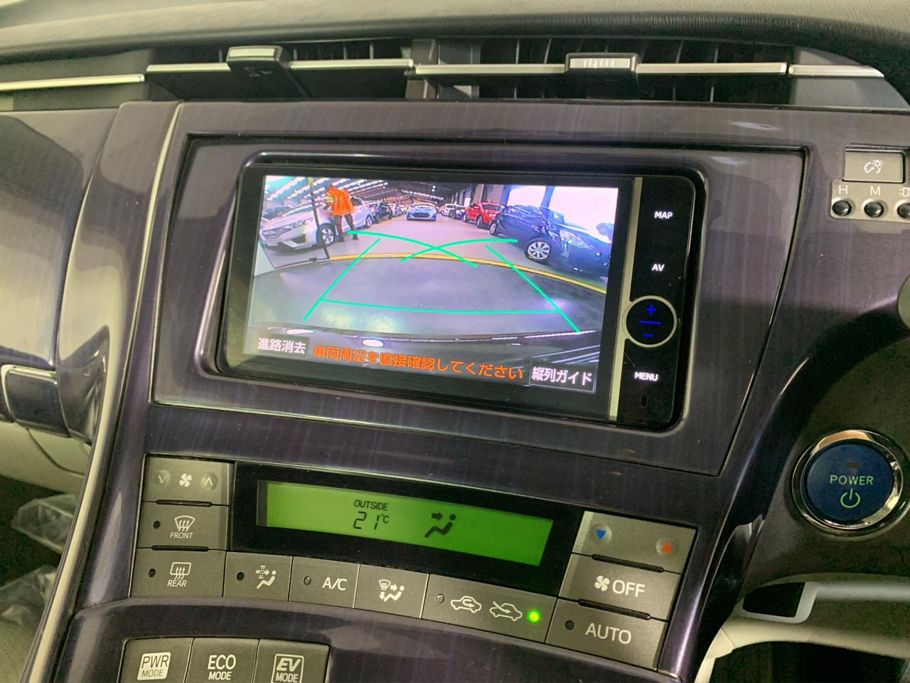 2014 Toyota Prius S Hatchback LOW KMS + PUSH BUTTON START + AUTO LIGHTS