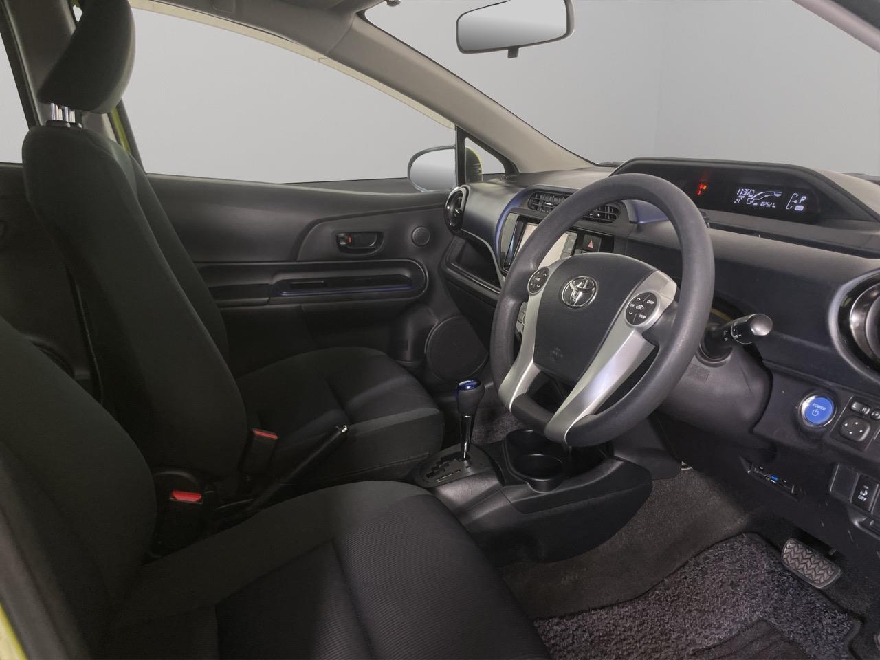 2015 Toyota Aqua Facelift Model S Hatchback REVESING CAMERA + PUSH SRART