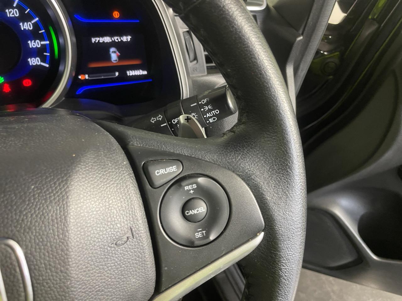 2013 Honda Fit Hybrid 1.5 Hybrid Hatchback CRUISE CONTROL + PUSH SRART + AUTO LIGHTS