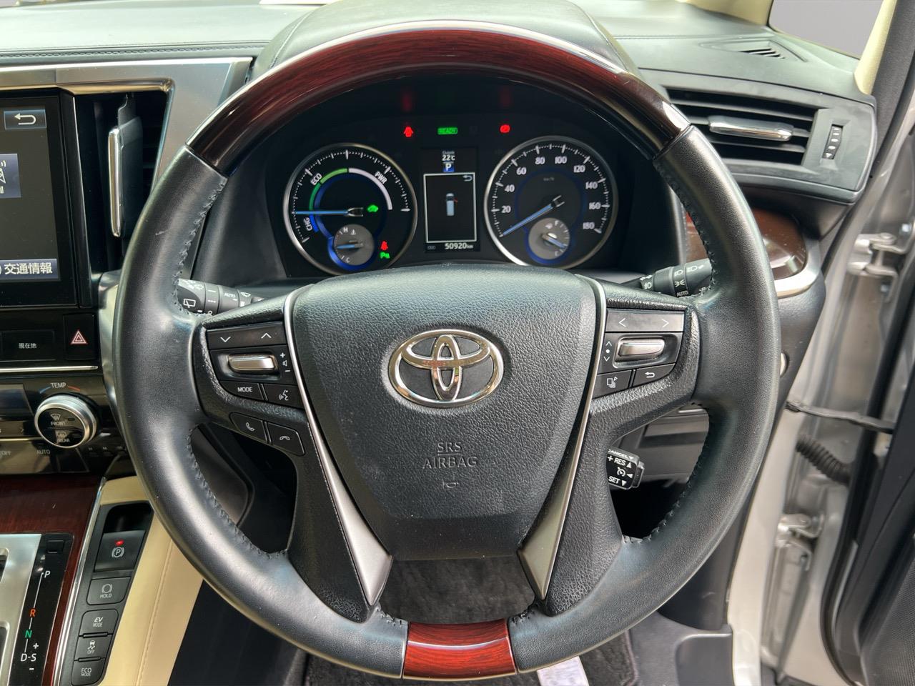 2016 Toyota Alphard Hybrid 4WD People Mover 2ND ROW CAPTAIN SEATS + REVERSING CAMERA + 4WD