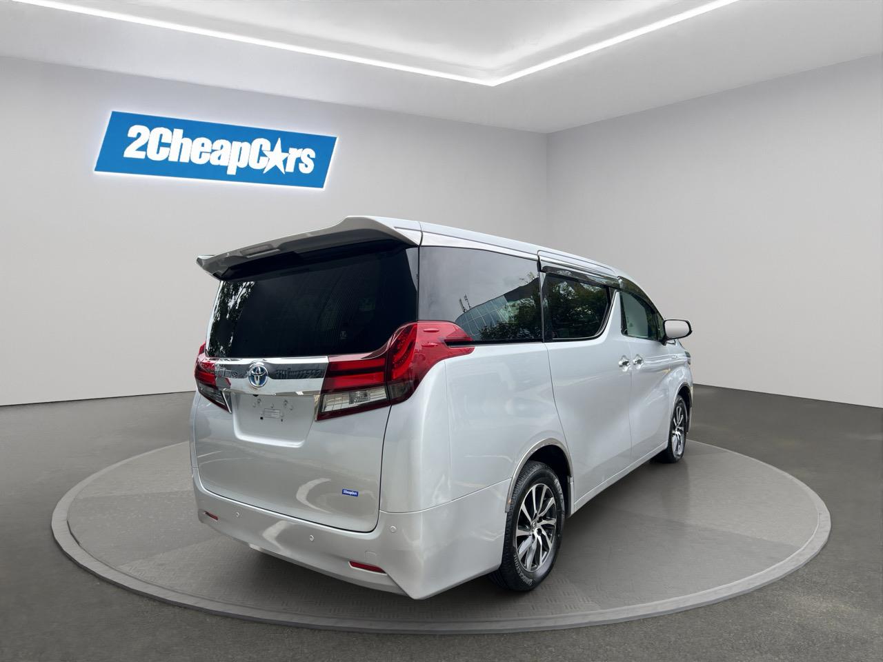 2016 Toyota Alphard Hybrid 4WD People Mover 2ND ROW CAPTAIN SEATS + REVERSING CAMERA + 4WD