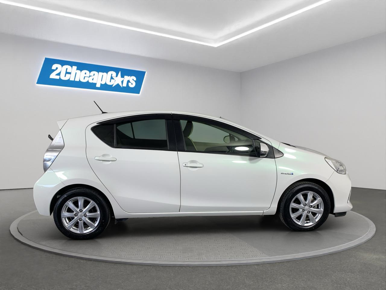 2014 Toyota Aqua S Hatchback REVERSING CAMERA + PUSH BUTTON START + AUTO LIGHTS