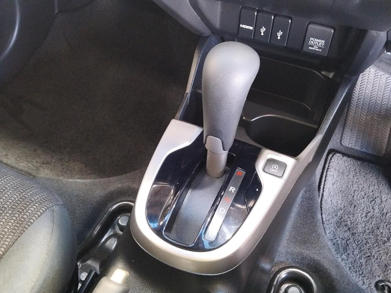 2014 Honda Fit Jazz Late Shape Hatchback PUSH BUTTON START + AUTO LIGHTS + REVERSING CAMERA