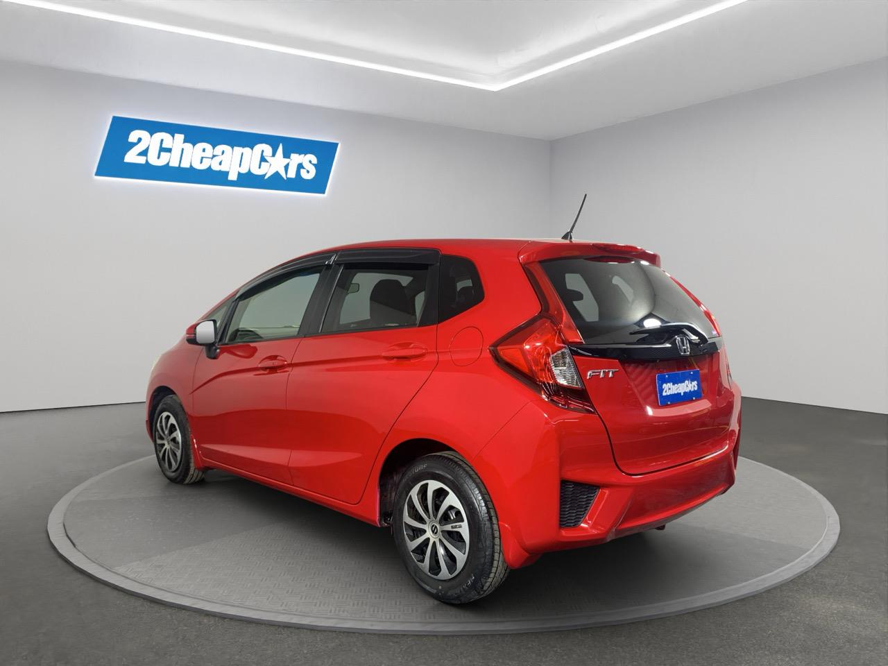 2014 Honda Fit Jazz Late Shape Hatchback PUSH BUTTON START + AUTO LIGHTS + REVERSING CAMERA