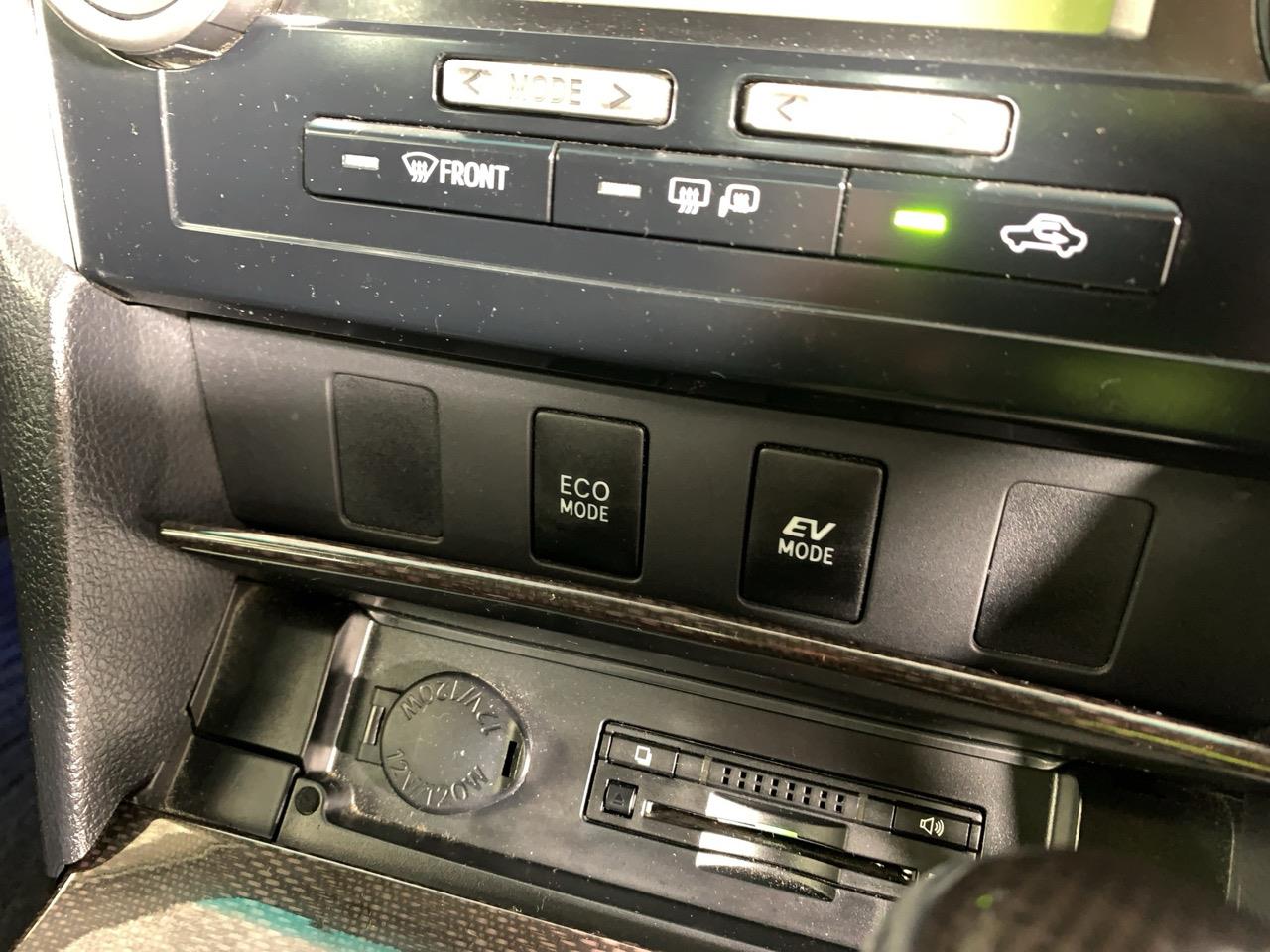 2012 Toyota Camry Hybrid G pkg Sedan REVESING CAMERA + CRUISE CONTROL + MAG WHEEL