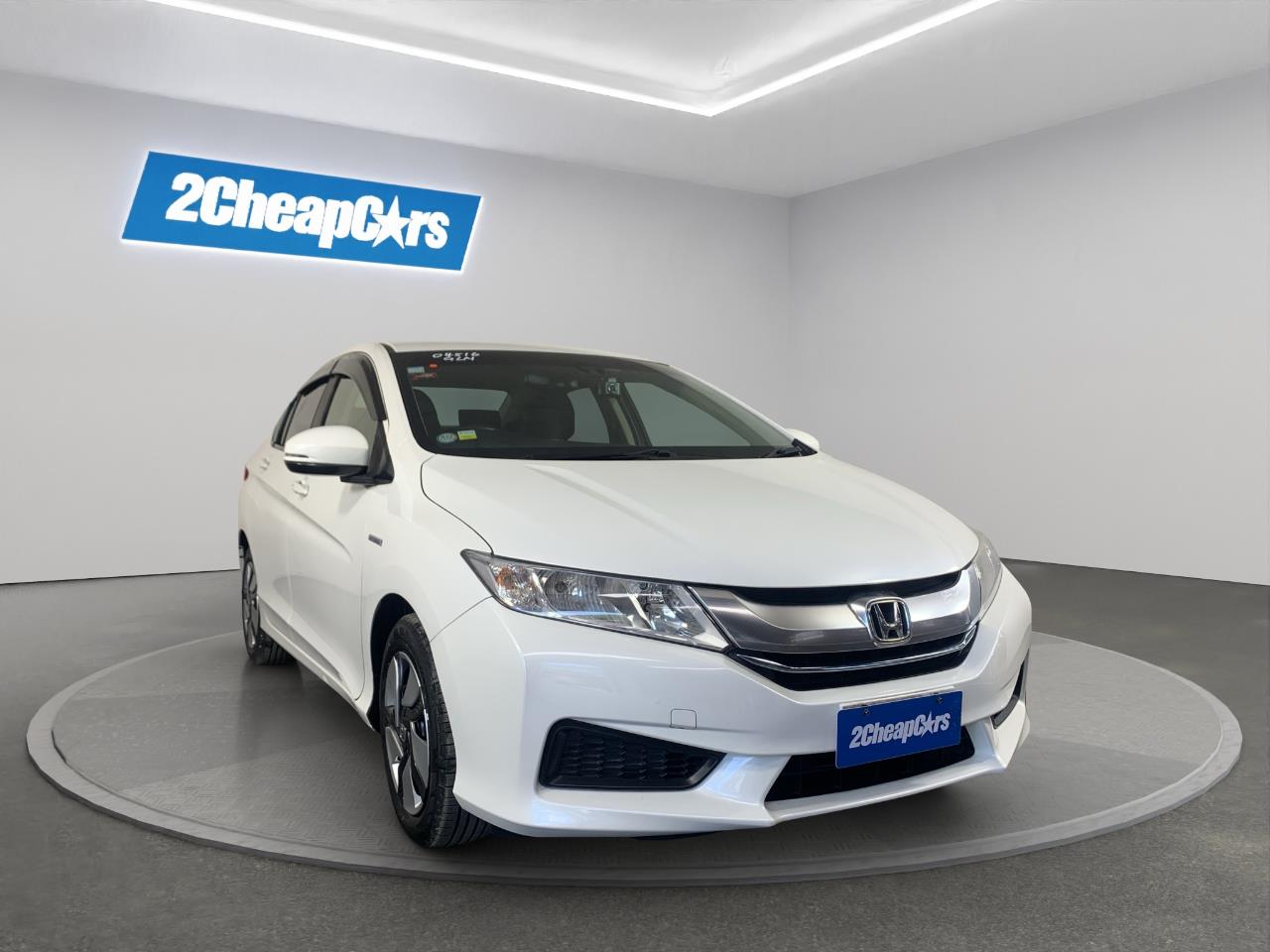 2016 Honda Grace Hybrid EX Sedan LOW KMS + SMART KEY + GREAT FUEL EFFICIENCY