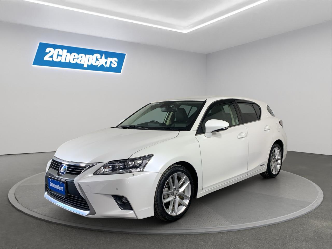 2014 Lexus CT200h Version L Hatchback