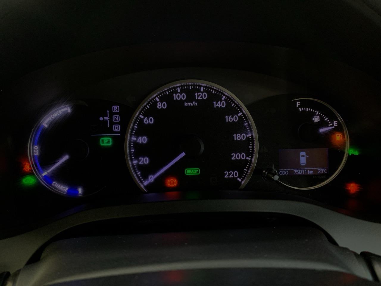 2014 Lexus CT200h Version L Hatchback CRUISE CONTROL + HEATED SEATS + AUTO LIGHTS