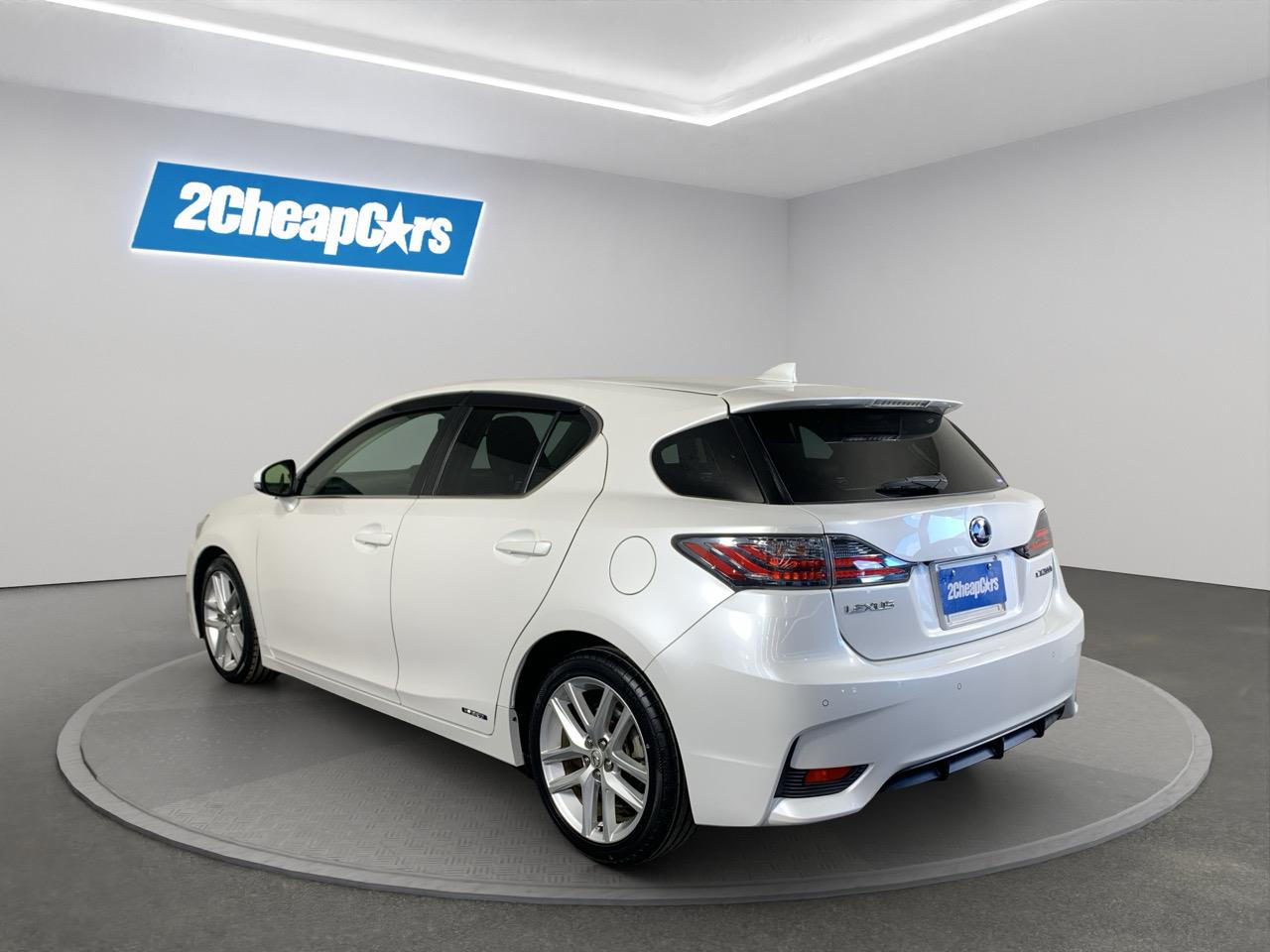 2014 Lexus CT200h Version L Hatchback CRUISE CONTROL + HEATED SEATS + AUTO LIGHTS