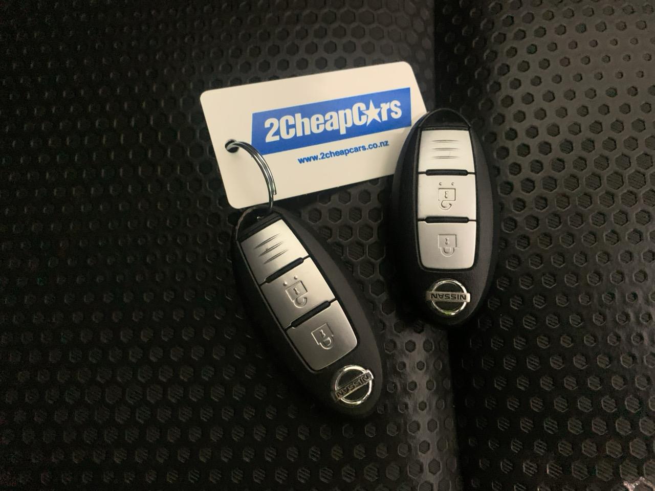 2015 Nissan X-TRAIL 2.0 2WD CVT RV/SUV HEATED SEATS + PUSH START + AUTO LIGHTS